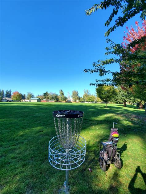 Here is a loose set of guidelines to help you decide where to compete at that first event. . Disc golf scene oregon